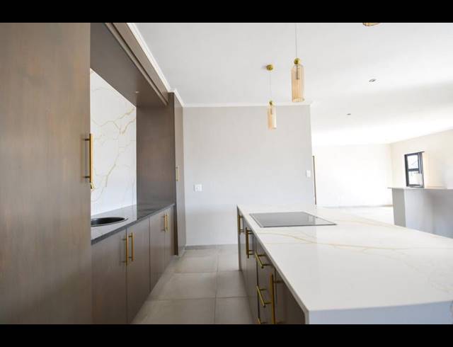 4 BEDROOM HOUSE FOR SALE IN GOLDEN FIELDS ESTATE